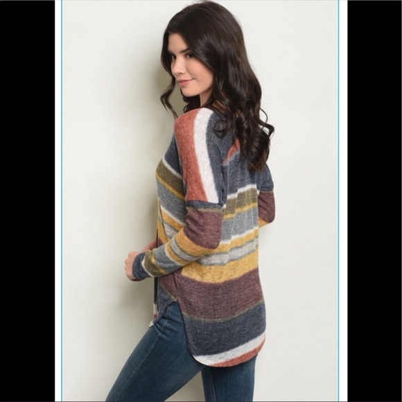 Lightweight Striped Top - Picture 3 of 4